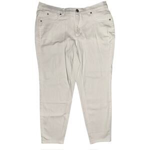 CJ Banks Signature Slimming Jeans 18W Average White Ankle Shaped Fit Mid-Rise